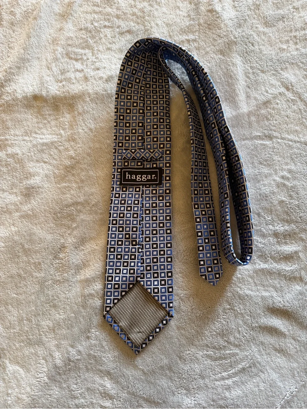 Haggar Men’s Blue Geometric Print Neck Tie Silk Blend Classic Necktie